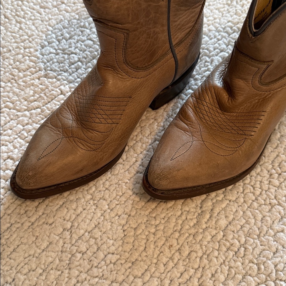 Frye Billy Short Western Ankle Boots Booties Size 6.5 - Picture 2 of 8